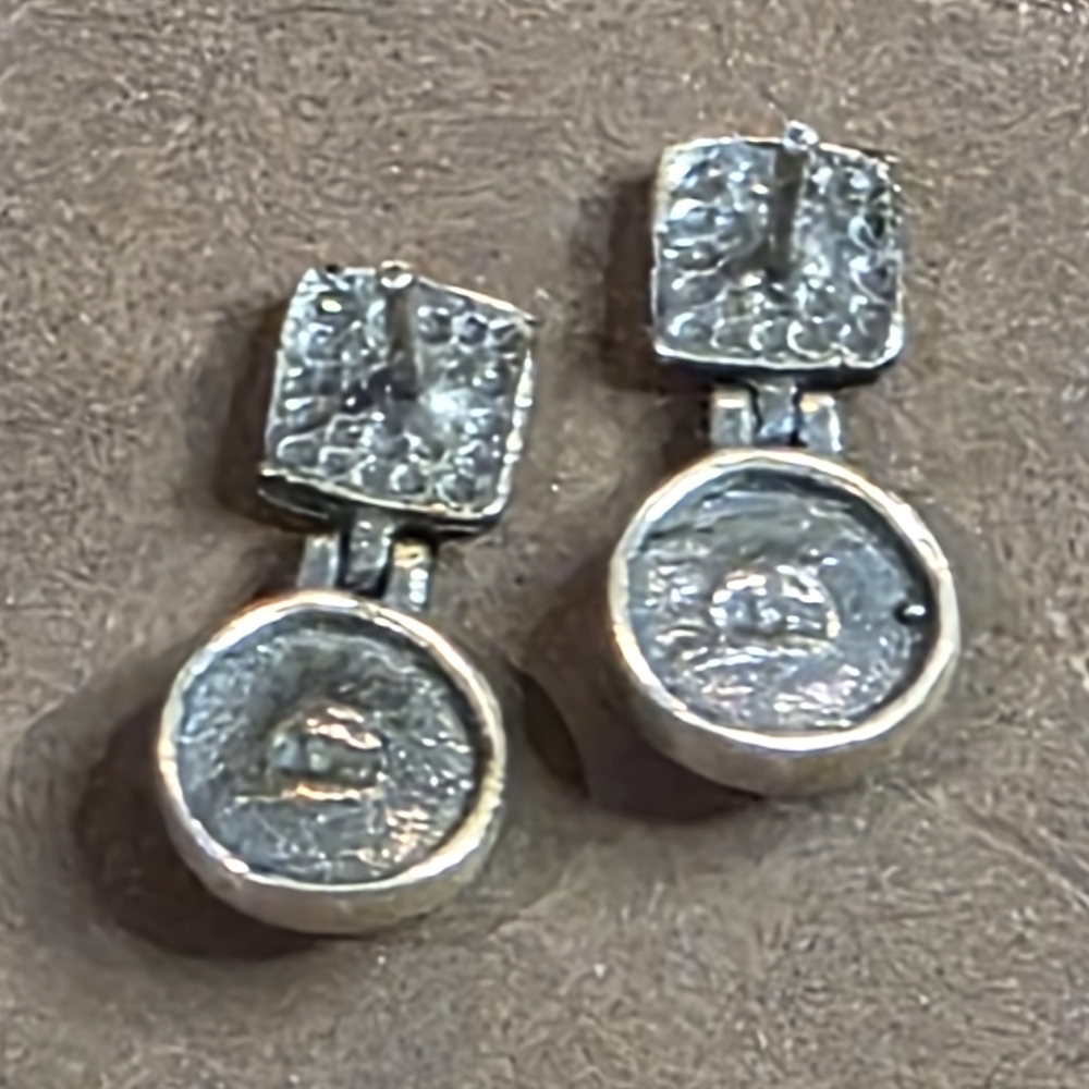 Silpada‎ P0579 pair of sterling silver Greek Key Mother of Pearl drop earrings - Picture 5 of 5